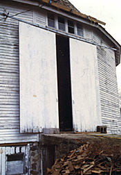 Nashold 20-sided Barn, a Building.