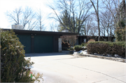 615 E NEWHALL AVE, a Contemporary house, built in Waukesha, Wisconsin in 1950.