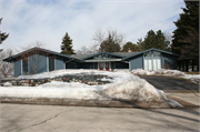 1110 BELMONT DR, a Contemporary house, built in Waukesha, Wisconsin in 1977.