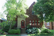 4819 W SUNNYSIDE DR, a house, built in Milwaukee, Wisconsin in 1930.