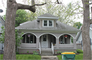 709 JAMES ST, a Bungalow house, built in Green Bay, Wisconsin in 1914.