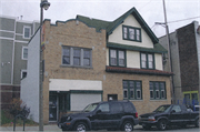 827-829 E BRADY ST, a Twentieth Century Commercial retail building, built in Milwaukee, Wisconsin in 1916.