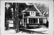 814 FULTON ST, a Queen Anne house, built in Wausau, Wisconsin in 1909.