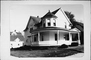 902 MCINDOE ST, a Queen Anne house, built in Wausau, Wisconsin in 1913.