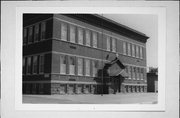 614 STEUBEN ST, a Other Vernacular elementary, middle, jr.high, or high, built in Wausau, Wisconsin in 1913.