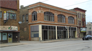 614-618 W NATIONAL AVE, a Commercial Vernacular large office building, built in Milwaukee, Wisconsin in .