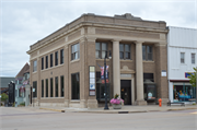 252 S CENTRAL AVE, a Neoclassical/Beaux Arts bank/financial institution, built in Marshfield, Wisconsin in 1918.