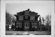 202 CATHERINE ST, a American Foursquare house, built in Kaukauna, Wisconsin in .