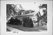 405 CROOKS, a Bungalow house, built in Kaukauna, Wisconsin in 1917.