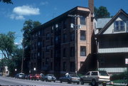 213 N HAMILTON ST, a Neoclassical/Beaux Arts apartment/condominium, built in Madison, Wisconsin in 1909.