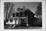 3354 OAK HILL RD, a American Foursquare house, built in Eau Pleine, Wisconsin in 1925.