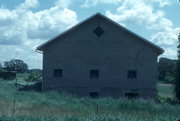 N SIDE OF OLD STAGE RD, .7 M W OF CENTER RD, a Astylistic Utilitarian Building barn, built in Rutland, Wisconsin in 1855.