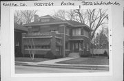 3512 WASHINGTON AVE, a Prairie School house, built in Racine, Wisconsin in 1922.