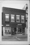 179 E COURT ST, a Commercial Vernacular retail building, built in Richland Center, Wisconsin in 1917.