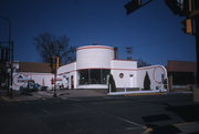 202 N CASCADE ST, a Art/Streamline Moderne gas station/service station, built in Osceola, Wisconsin in 1947.