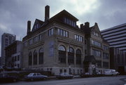 1020 N BROADWAY, a Romanesque Revival elementary, middle, jr.high, or high, built in Milwaukee, Wisconsin in 1891.