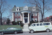 2137 N TERRACE AVE, a Colonial Revival/Georgian Revival house, built in Milwaukee, Wisconsin in 1906.