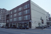 318 N WATER ST, a Commercial Vernacular warehouse, built in Milwaukee, Wisconsin in 1908.