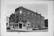 438 S 2ND ST, a Italianate tavern/bar, built in Milwaukee, Wisconsin in 1868.