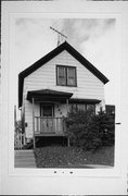 1429 S 2ND ST, a Front Gabled house, built in Milwaukee, Wisconsin in .