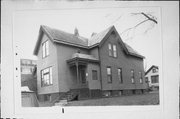 1729 S 2ND ST, a Queen Anne house, built in Milwaukee, Wisconsin in 1895.