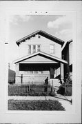428 S 3RD ST, a Front Gabled house, built in Milwaukee, Wisconsin in .