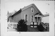 1133 S 3RD ST, a Front Gabled house, built in Milwaukee, Wisconsin in .