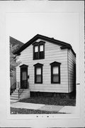 1504 S 3RD ST, a Front Gabled house, built in Milwaukee, Wisconsin in .