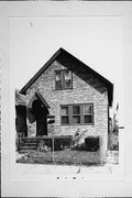 1528 S 3RD ST, a Front Gabled house, built in Milwaukee, Wisconsin in .