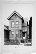 1534 S 3RD ST, a Queen Anne house, built in Milwaukee, Wisconsin in .