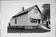 1664 S 3RD ST, a Front Gabled house, built in Milwaukee, Wisconsin in 1945.