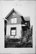 925 S 4TH ST, a Gabled Ell house, built in Milwaukee, Wisconsin in .