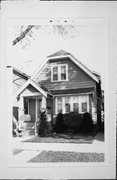 1526 S 4TH ST, a Bungalow house, built in Milwaukee, Wisconsin in .