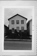 725 S 11TH ST, a Front Gabled house, built in Milwaukee, Wisconsin in .