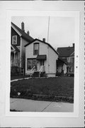 907 S 11TH ST, a Front Gabled house, built in Milwaukee, Wisconsin in .