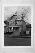 1311-1313 S 14TH ST, a Front Gabled duplex, built in Milwaukee, Wisconsin in .