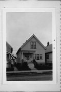 1218 S 15TH PLACE, a Front Gabled house, built in Milwaukee, Wisconsin in .