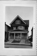 1236-38 S 15TH PLACE, a Queen Anne duplex, built in Milwaukee, Wisconsin in .