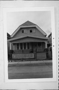 1033 S 15TH ST, a Bungalow house, built in Milwaukee, Wisconsin in .
