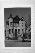 725 S 24TH ST, a Queen Anne house, built in Milwaukee, Wisconsin in 1894.