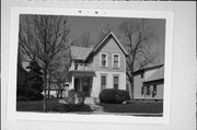 725 S 25TH ST, a Gabled Ell house, built in Milwaukee, Wisconsin in .