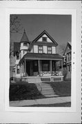 733 S 26TH ST, a Queen Anne house, built in Milwaukee, Wisconsin in 1890.