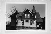 772 S 26TH ST, a Queen Anne house, built in Milwaukee, Wisconsin in 1890.