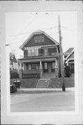 1401-03 E BOYLSTON, a Front Gabled duplex, built in Milwaukee, Wisconsin in .