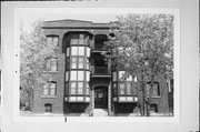 2320 E BRADFORD, a Arts and Crafts apartment/condominium, built in Milwaukee, Wisconsin in 1913.