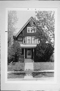 2512 E BRADFORD, a Front Gabled house, built in Milwaukee, Wisconsin in 1899.