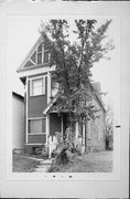 725 W BRUCE ST, a Queen Anne house, built in Milwaukee, Wisconsin in .
