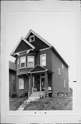 743 W BRUCE ST, a Queen Anne house, built in Milwaukee, Wisconsin in .
