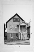 327 W BURNHAM ST, a Front Gabled house, built in Milwaukee, Wisconsin in .
