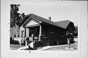 2540 S DELAWARE AVE, a Bungalow house, built in Milwaukee, Wisconsin in 1922.